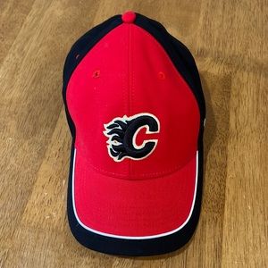 Reebok NHL Hockey Calagary Flames Baseball Hat Cap